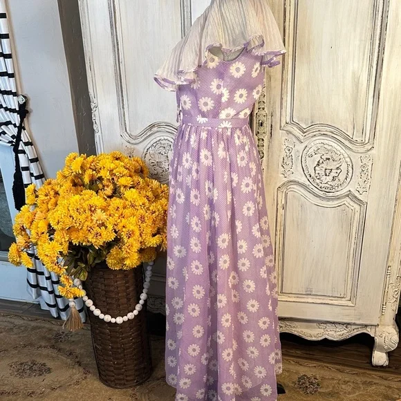 Miss Elliette Vintage Lavender Daisy Print Floral Maxi Dress CottageCore - Picture 6 of 12